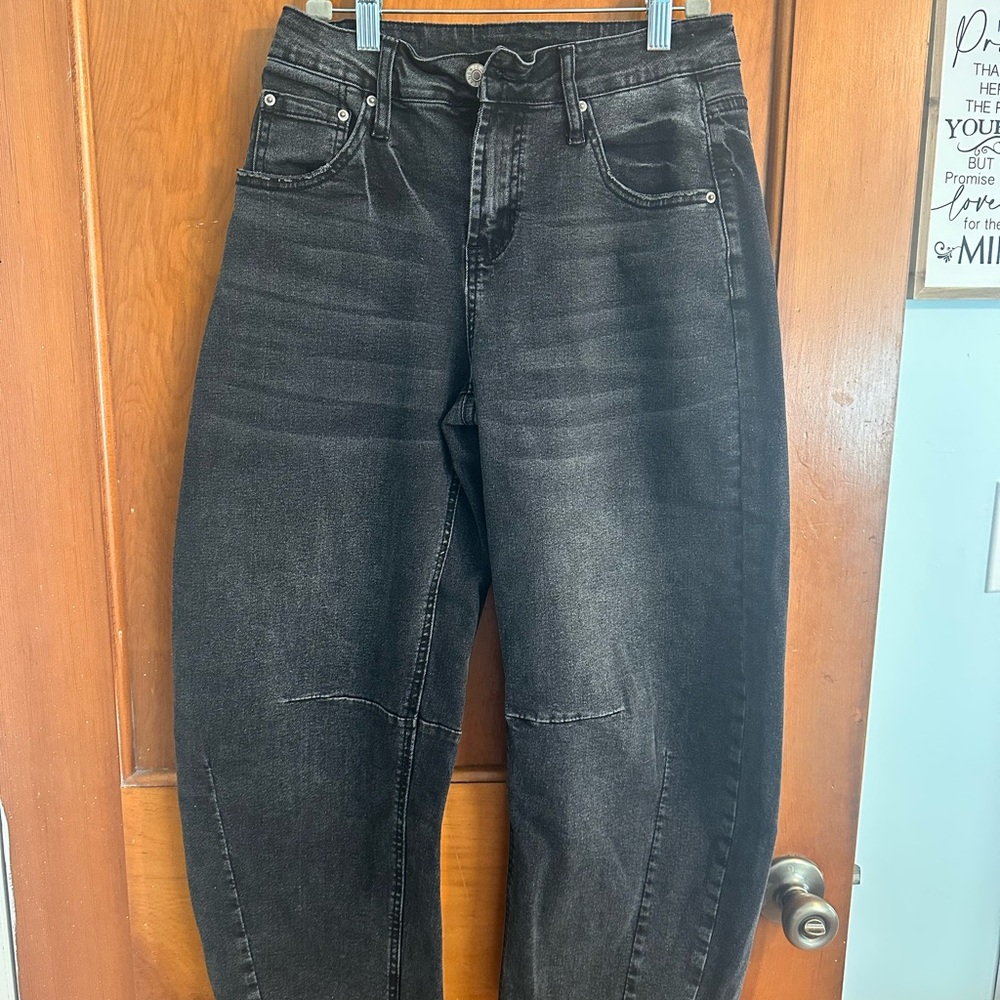 Size Small- Women's Black Boyfriend Jeans - Relaxed/Barrel Fit